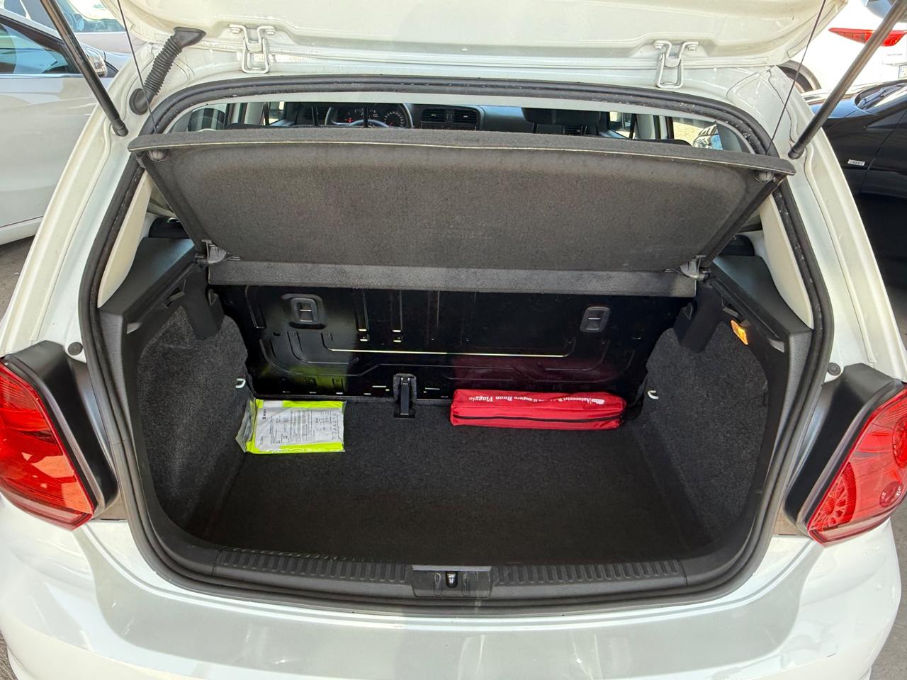 Polo 1.4 TDI- Comfortline-unipro-E6-rate-garanzia