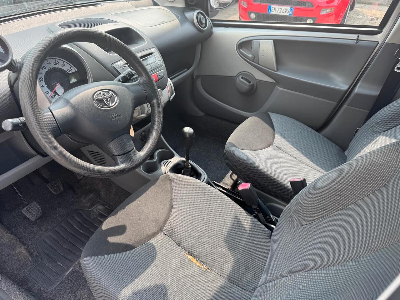 Toyota Aygo 1.0 12V VVT-i 5 porte