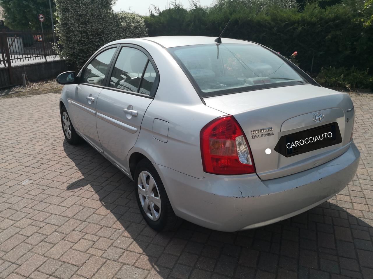 Hyundai Accent 1.4 benzina 5 porte 90milakm neopat