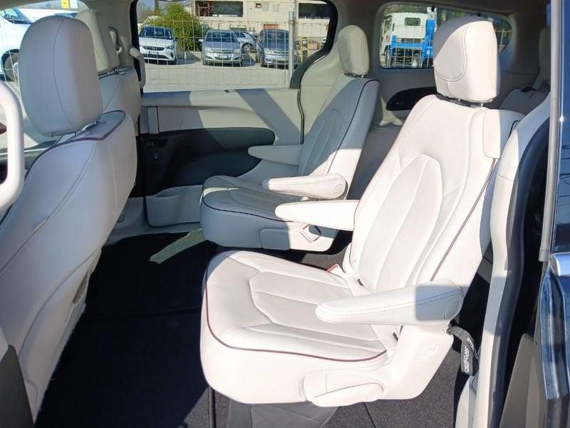Chrysler Pacifica 3.6L V6 Limited 7 posti