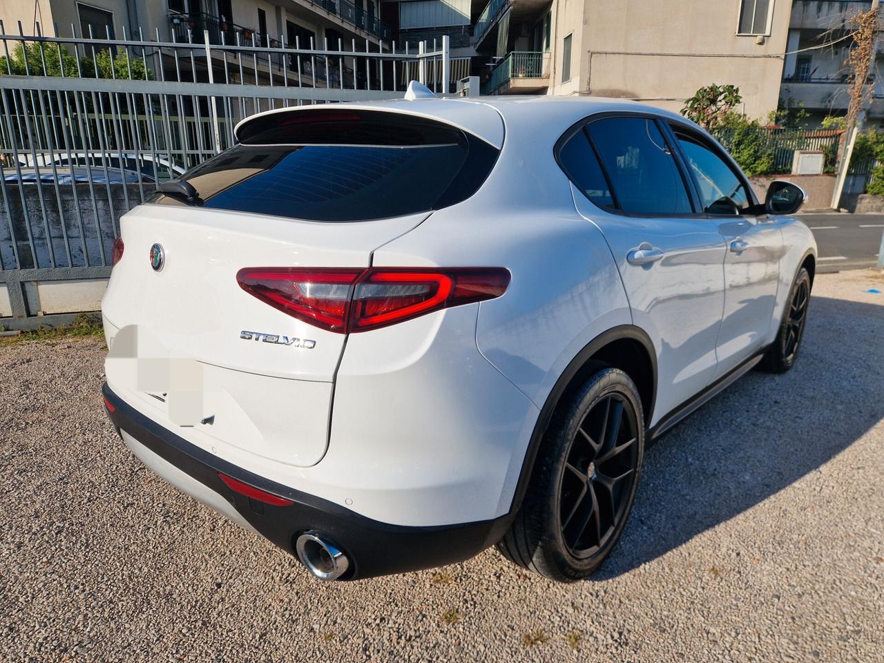 Alfa Romeo Stelvio 2.2 Turbodiesel 180 CV AT8 Q4 Executive-2019
