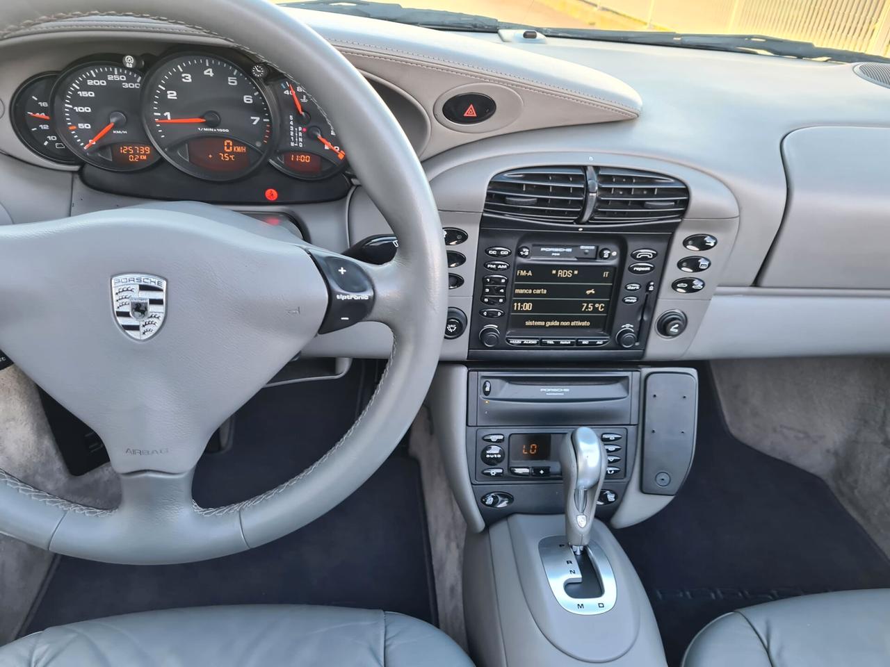 Porsche 911 996 Carrera Cabriolet