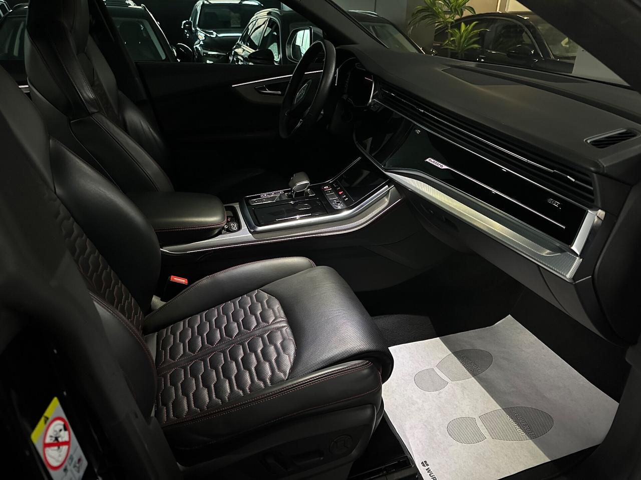 Audi Q8 RS TFSI V8 quattro tiptronic