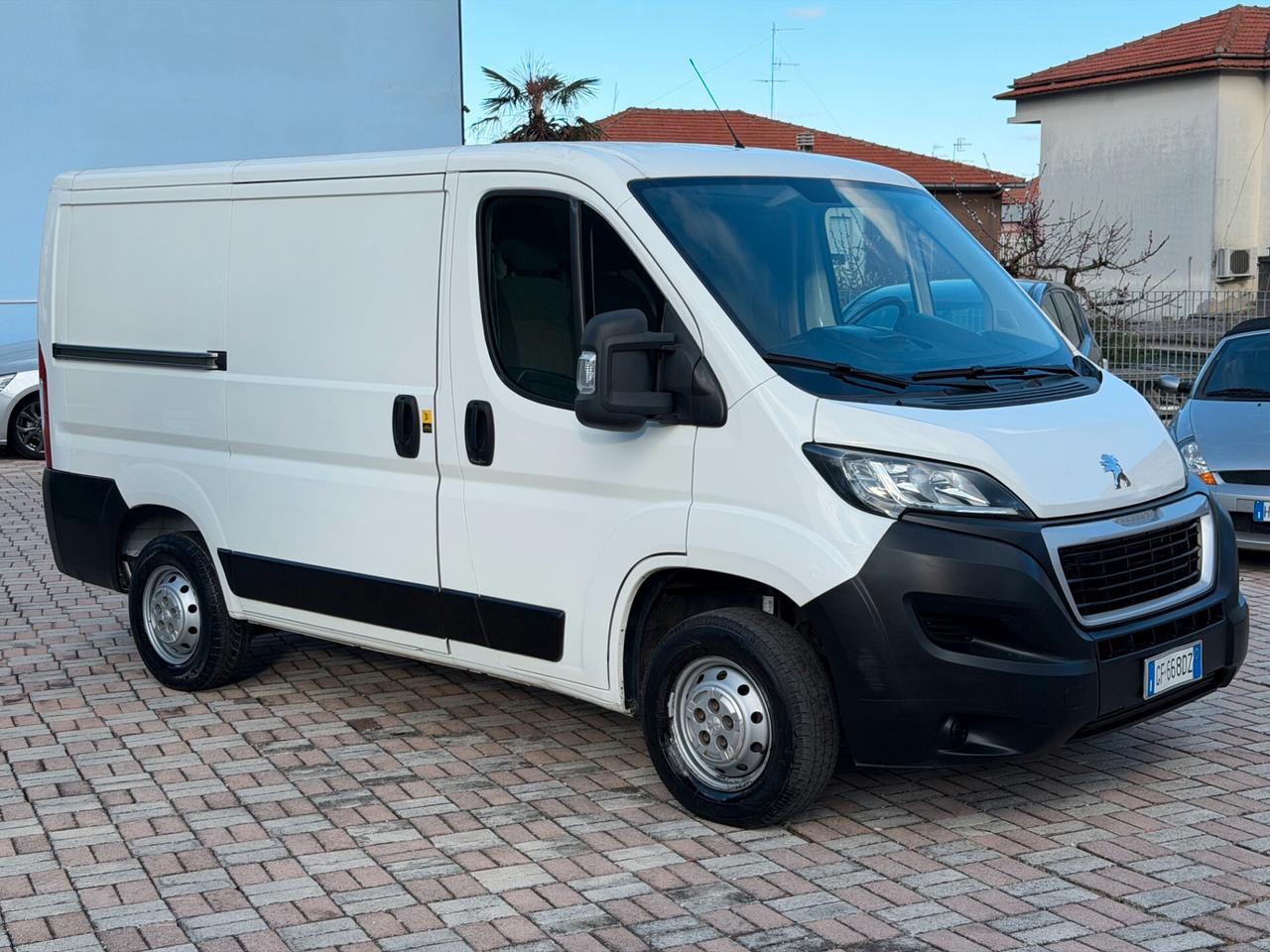 Peugeot Boxer 328 2.2 BlueHDi 120 S&S PC-TN Furgone