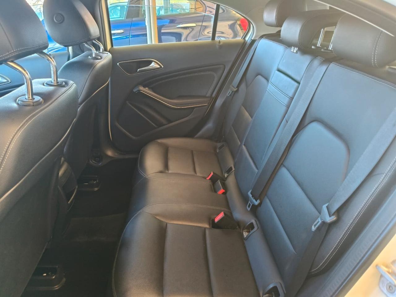 Mercedes-benz A 250 4Matic Automatic Premium