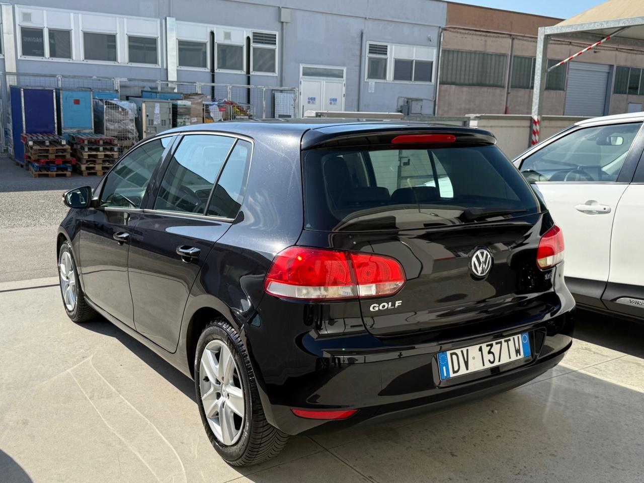 Volkswagen Golf 1.6 TDI DPF 5p. Trendline