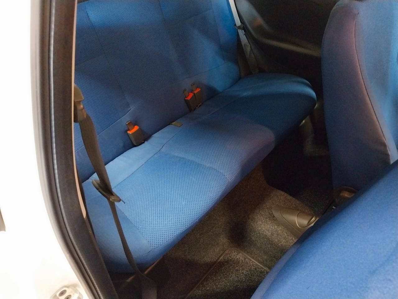 Fiat Punto 1.2i cat 3 porte ELX - ok neopatentati