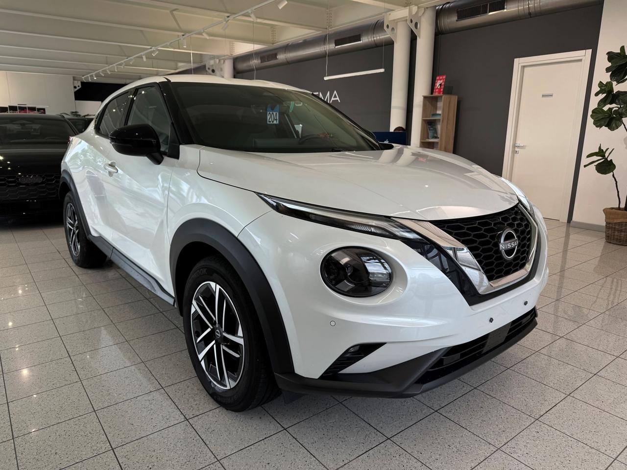 NISSAN Juke II 2024 1.0 dig-t N-Connecta 114cv dct - COME NUOVA!