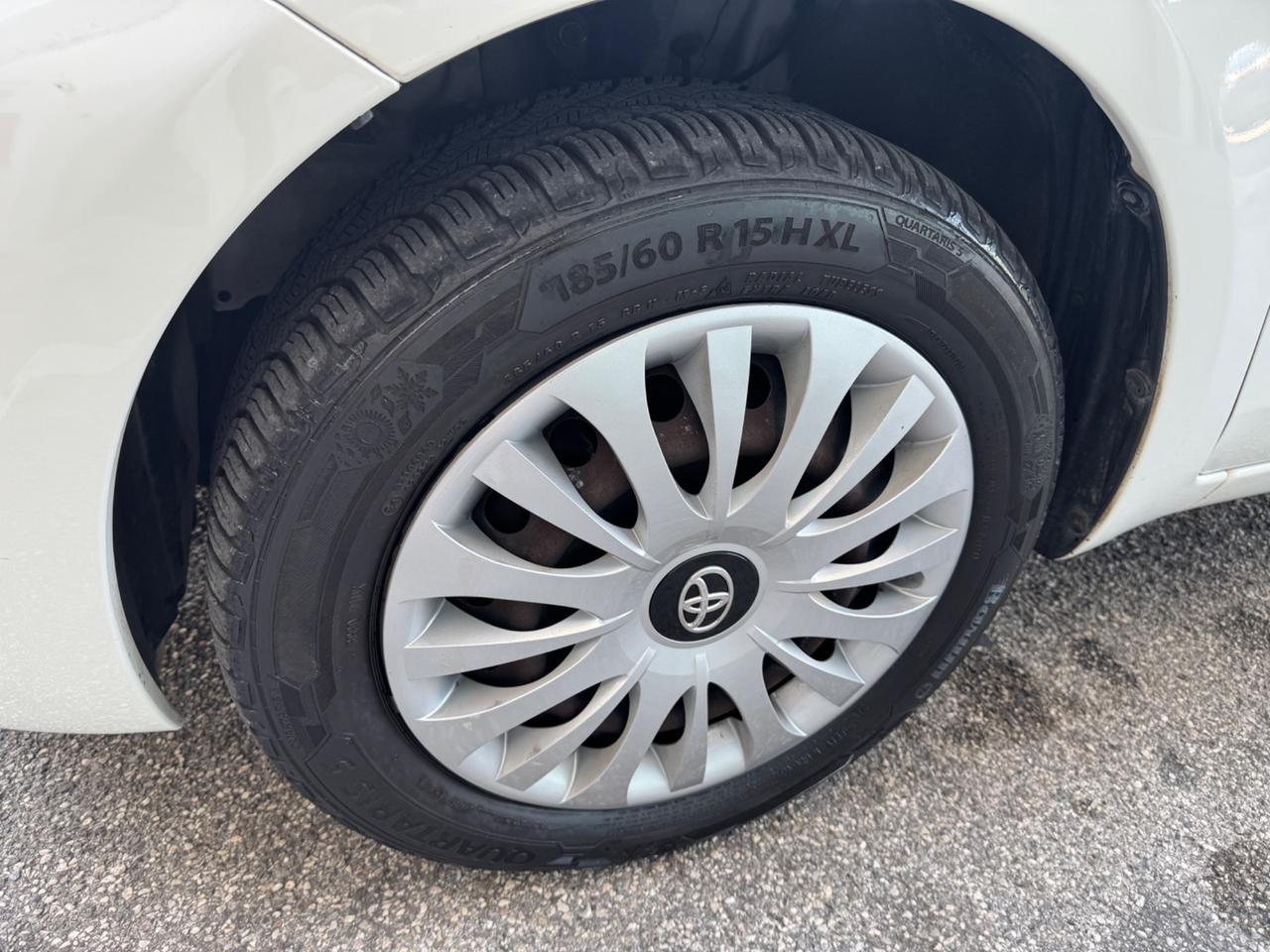 Toyota Yaris 1.0 5 porte 2011