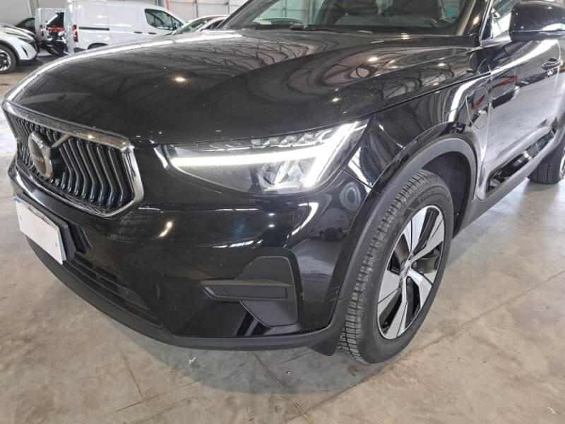 VOLVO XC40 T4 PLUG-IN AUTOCARRO N1