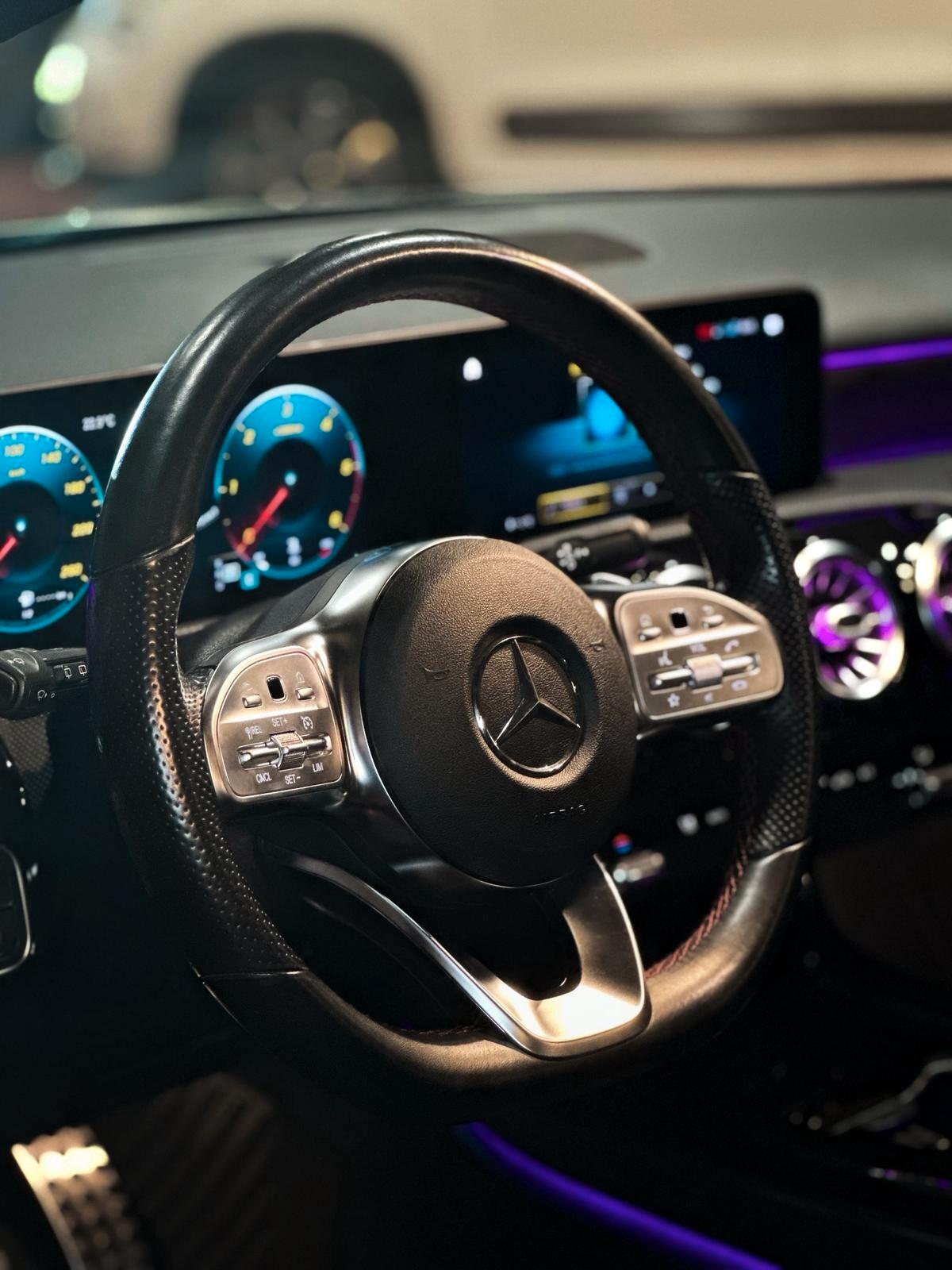 Mercedes-benz A 200 D Premium AMG