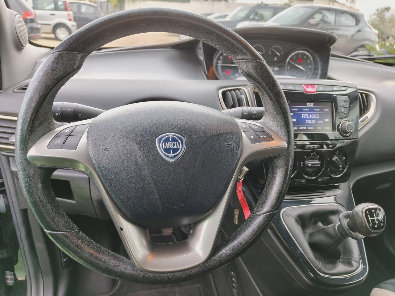 Lancia Ypsilon 1.2 69 CV 5 porte Gold - 2016