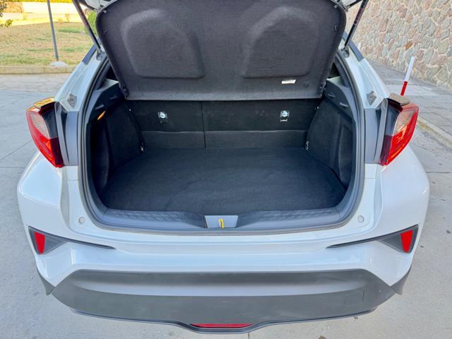 TOYOTA C-HR 1.8 HYBRID E-CVT+NAVI+RCAM+SED.RISCALD.LED