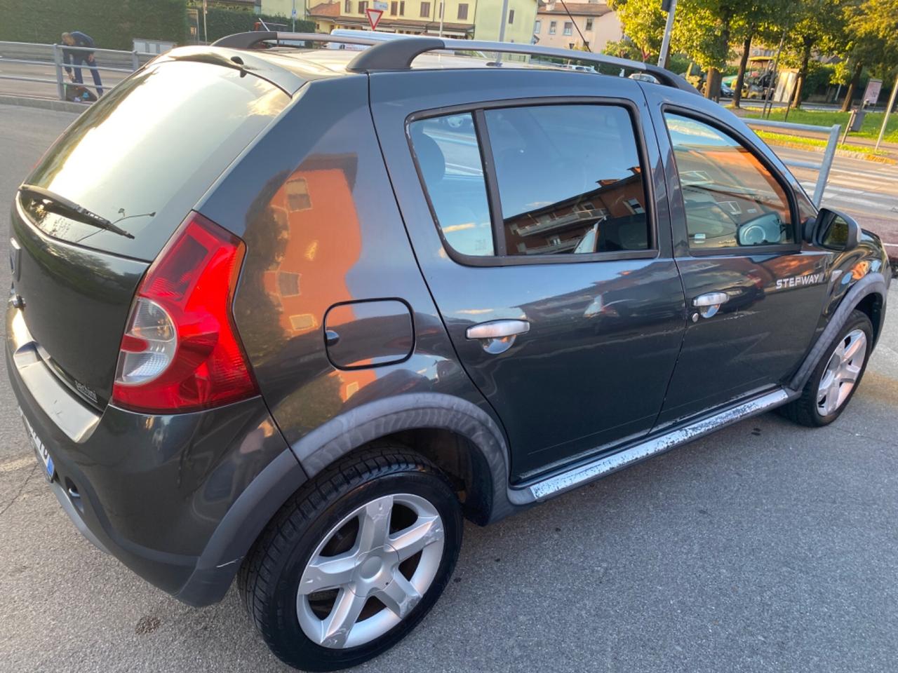 Dacia Sandero 1.2 16V Ambiance