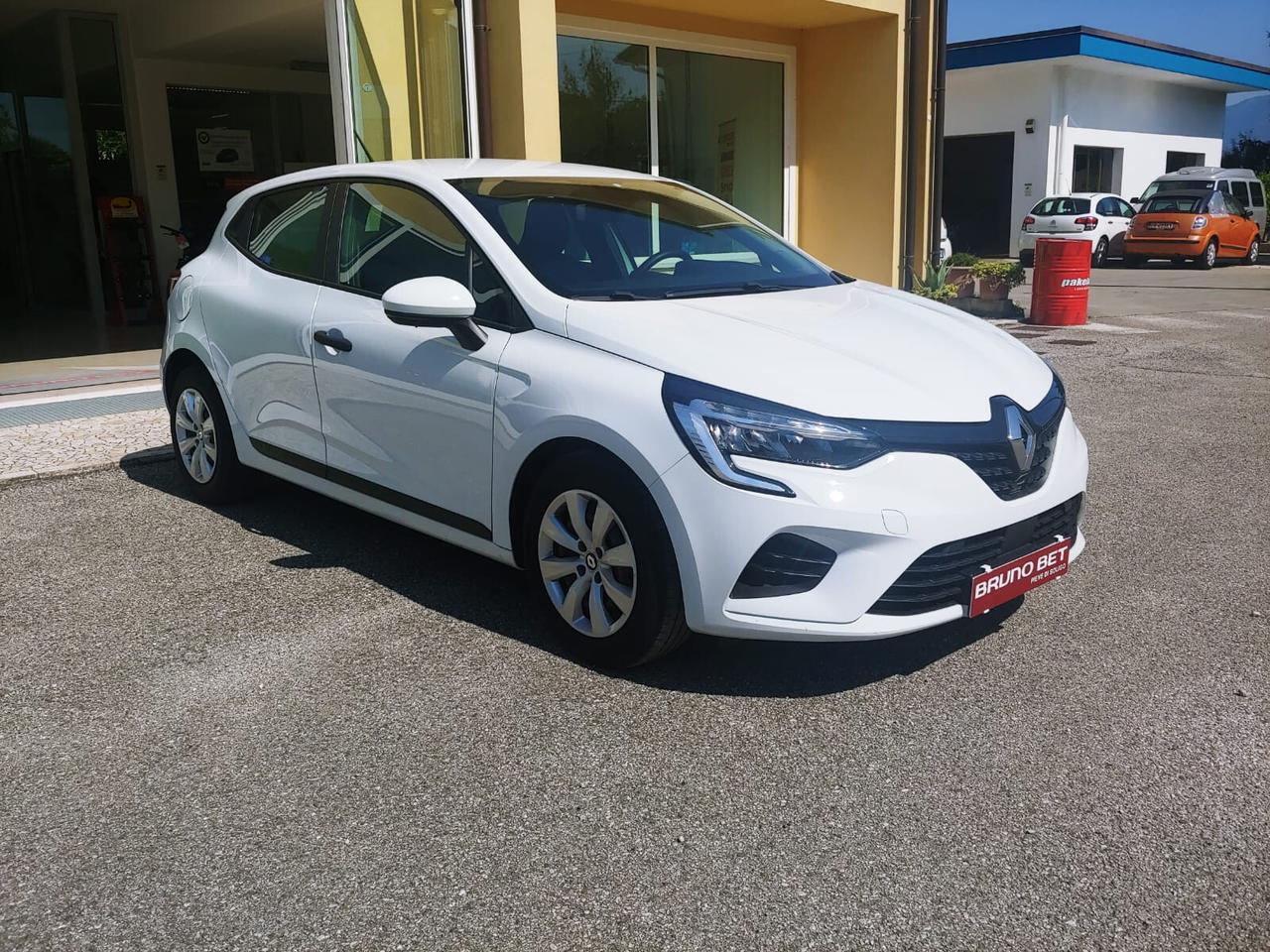 RENAULT Clio TCe 90 CV 5 porte -NAVI-NEOP-FARI LED