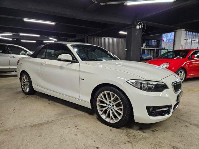 BMW 220 i Cabrio Sport