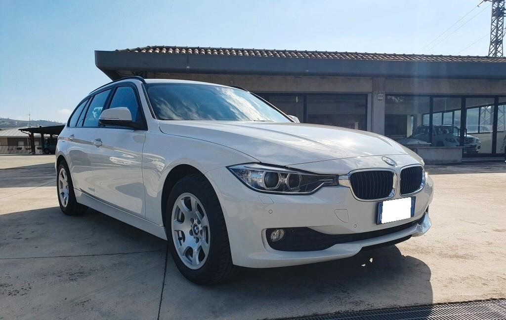 Bmw 318d xDrive Touring Modern