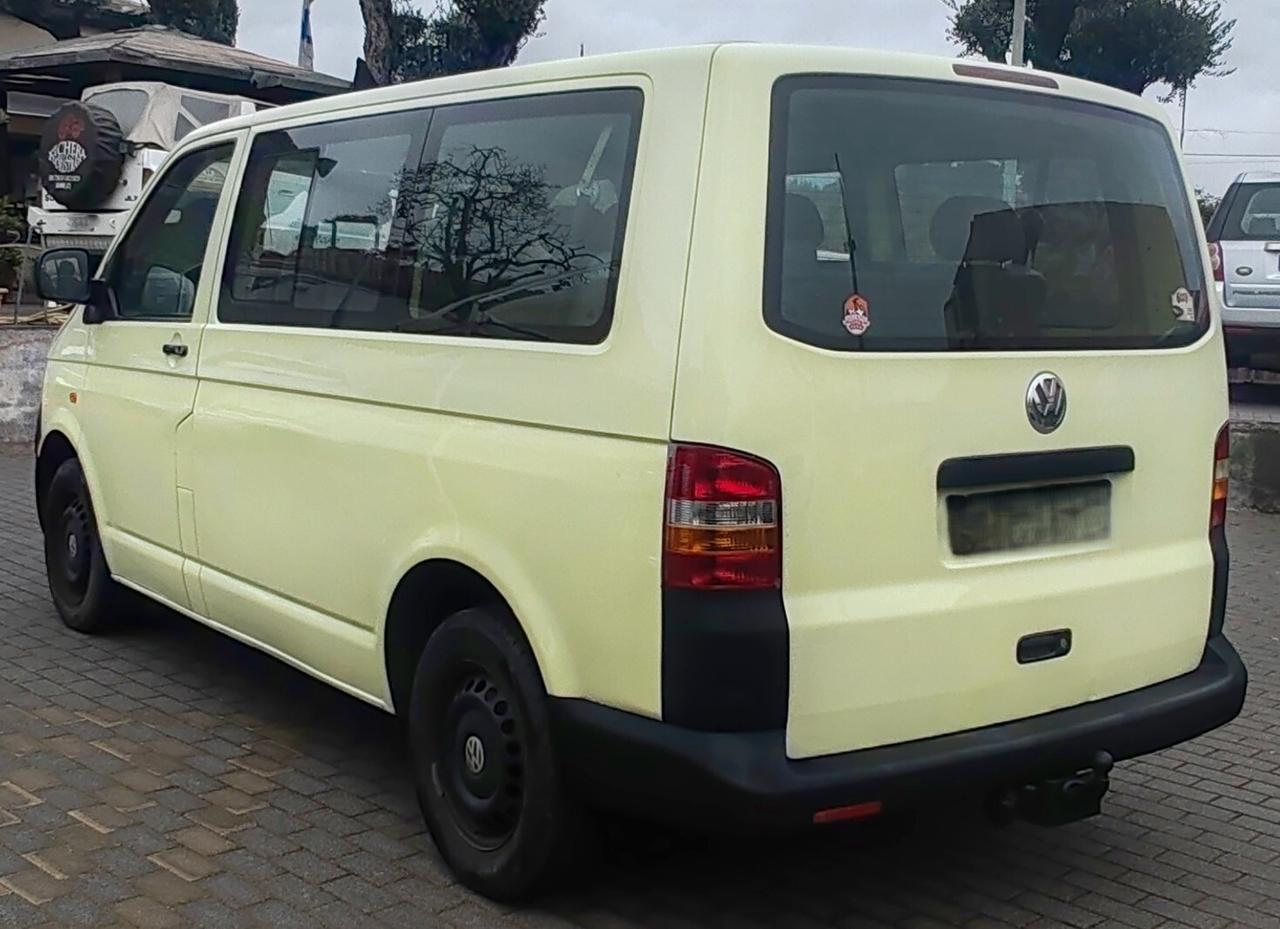 Volkswagen Multivan 2.5 TDI/130CV 4motion