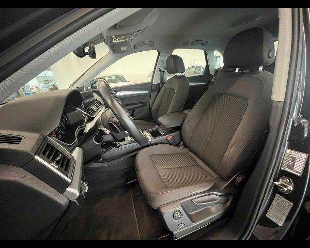 AUDI Q5 35 TDI S tronic Business Advanced