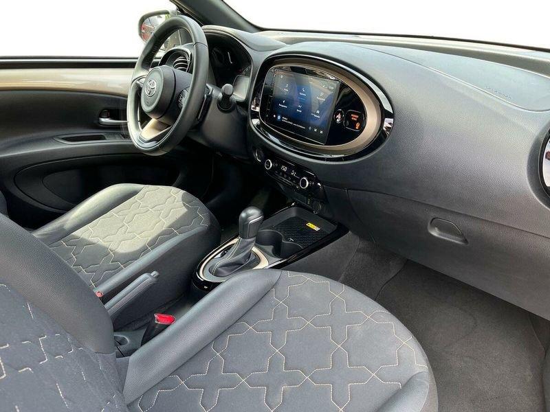 Toyota Aygo X 1.0B (72 CV) Lounge S-CVT