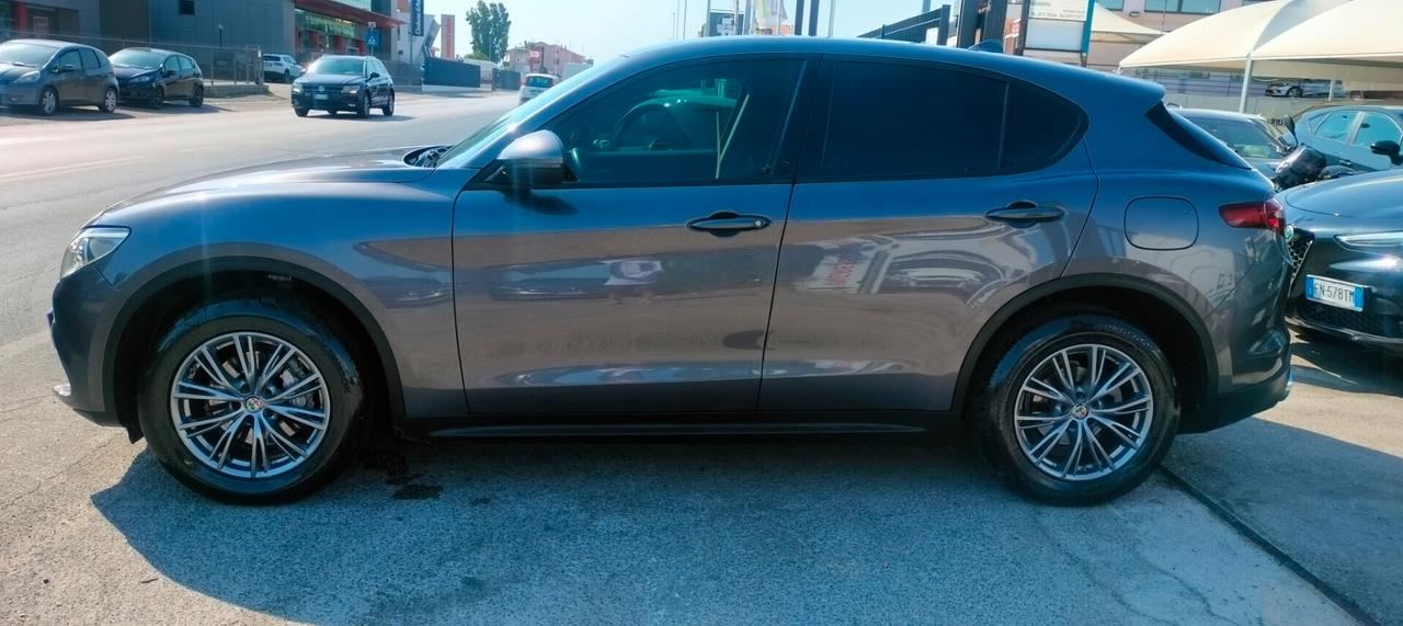Alfa Romeo Stelvio 2.2 Turbodiesel 210 CV AT8 Q4 Business