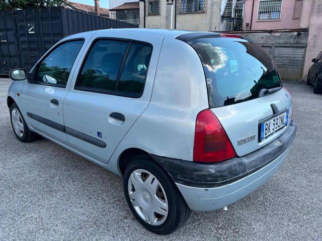 RENAULT Clio 1.2 neopatentati 86,250km Pronta per Consegna