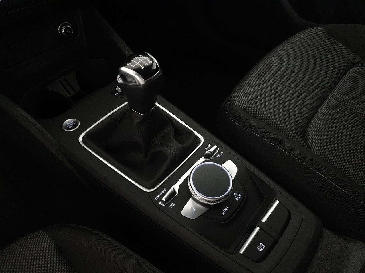 30TDI 116CV Business Advanced