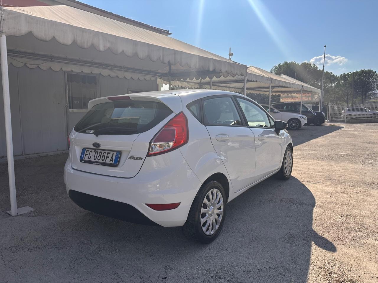 Ford Fiesta 1.5 TDCi 75CV 5 porte ST-Line