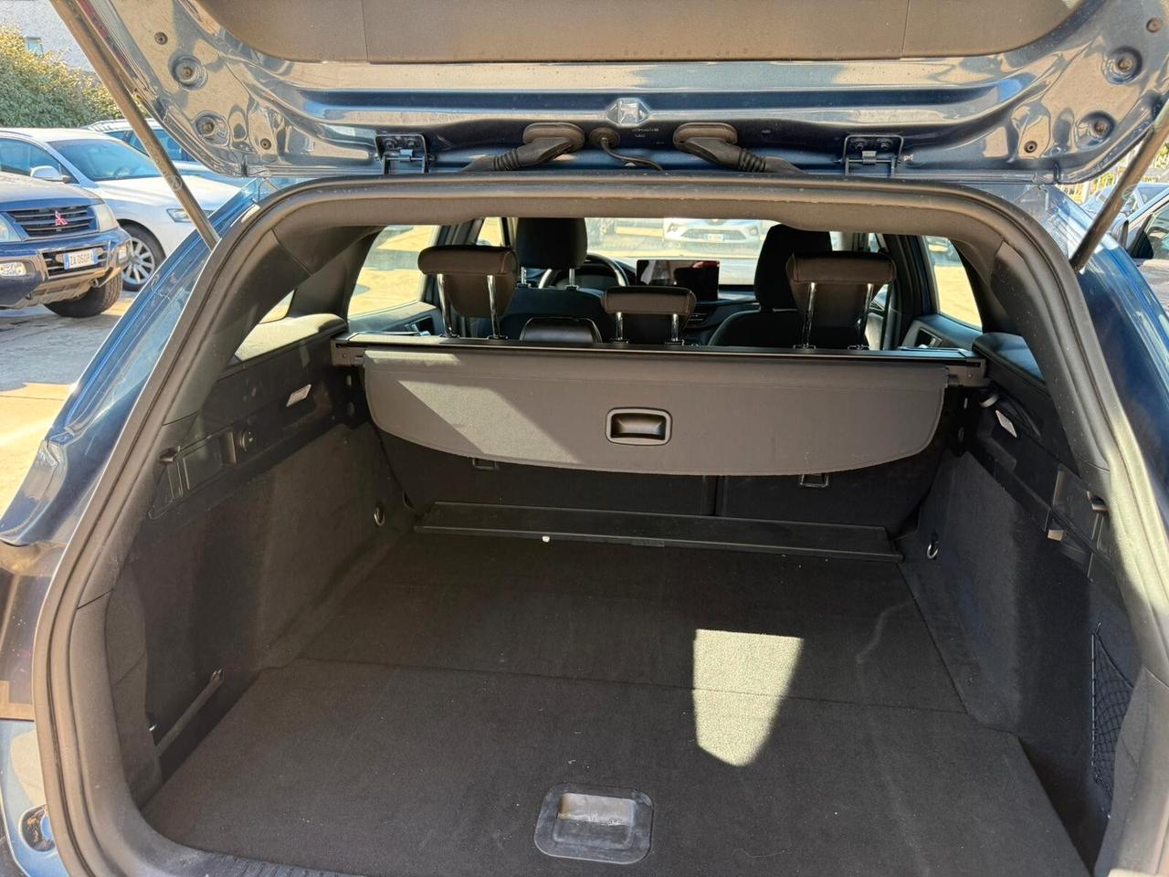 Ford Focus 1.0 EcoBoost Hybrid 125 CV 5p. ST-Line