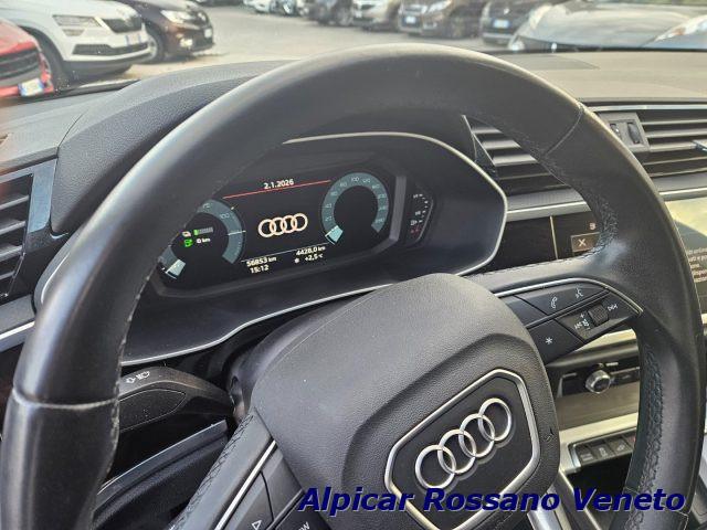 AUDI Q3 45 TFSI quattro S tronic Business sport