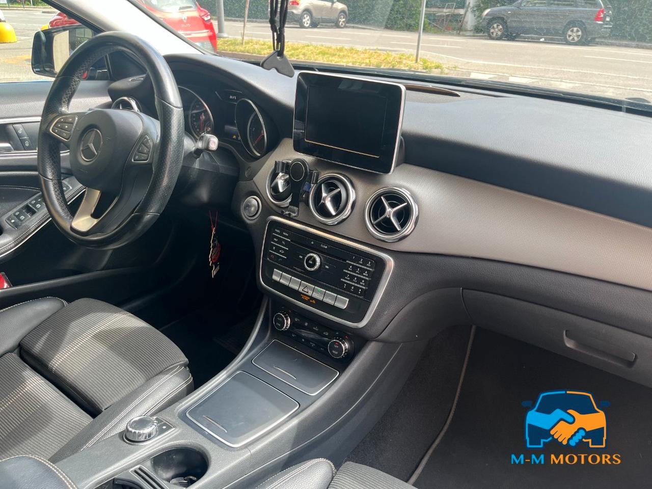Mercedes GLA 180 d Sport auto