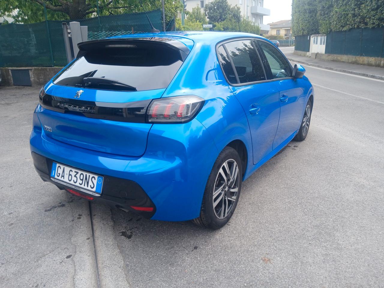 Peugeot 208 PureTech 100 Stop&Start 5 porte Allure NEOPATENTATI