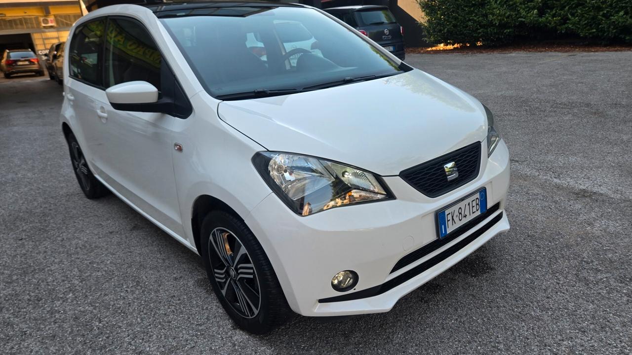 Seat Mii 1.0 68 CV 5 porte by Cosmopolitan Ecofuel Bi-Color