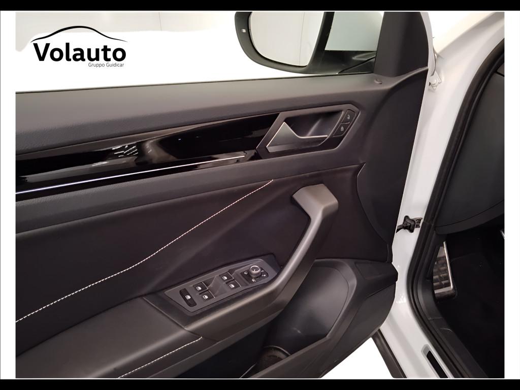 VOLKSWAGEN T-Roc 2022 - T-Roc 2.0 tdi R-Line 150cv dsg