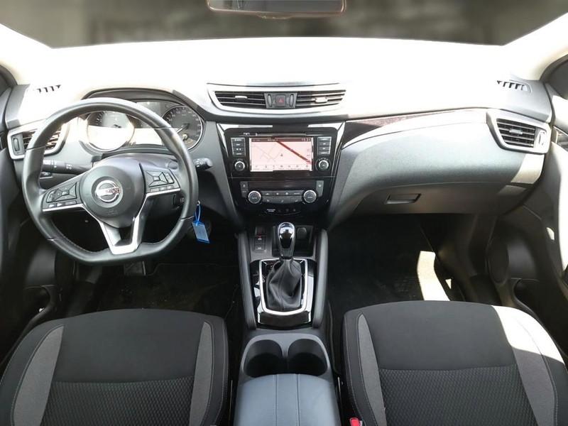 NISSAN QASHQAI 1.3 DIG-T 160 Business DCT