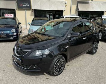 Lancia Ypsilon HYBRID 1.0 70 CV S&S PLATINO/NEOPATENT/PROMO FIN