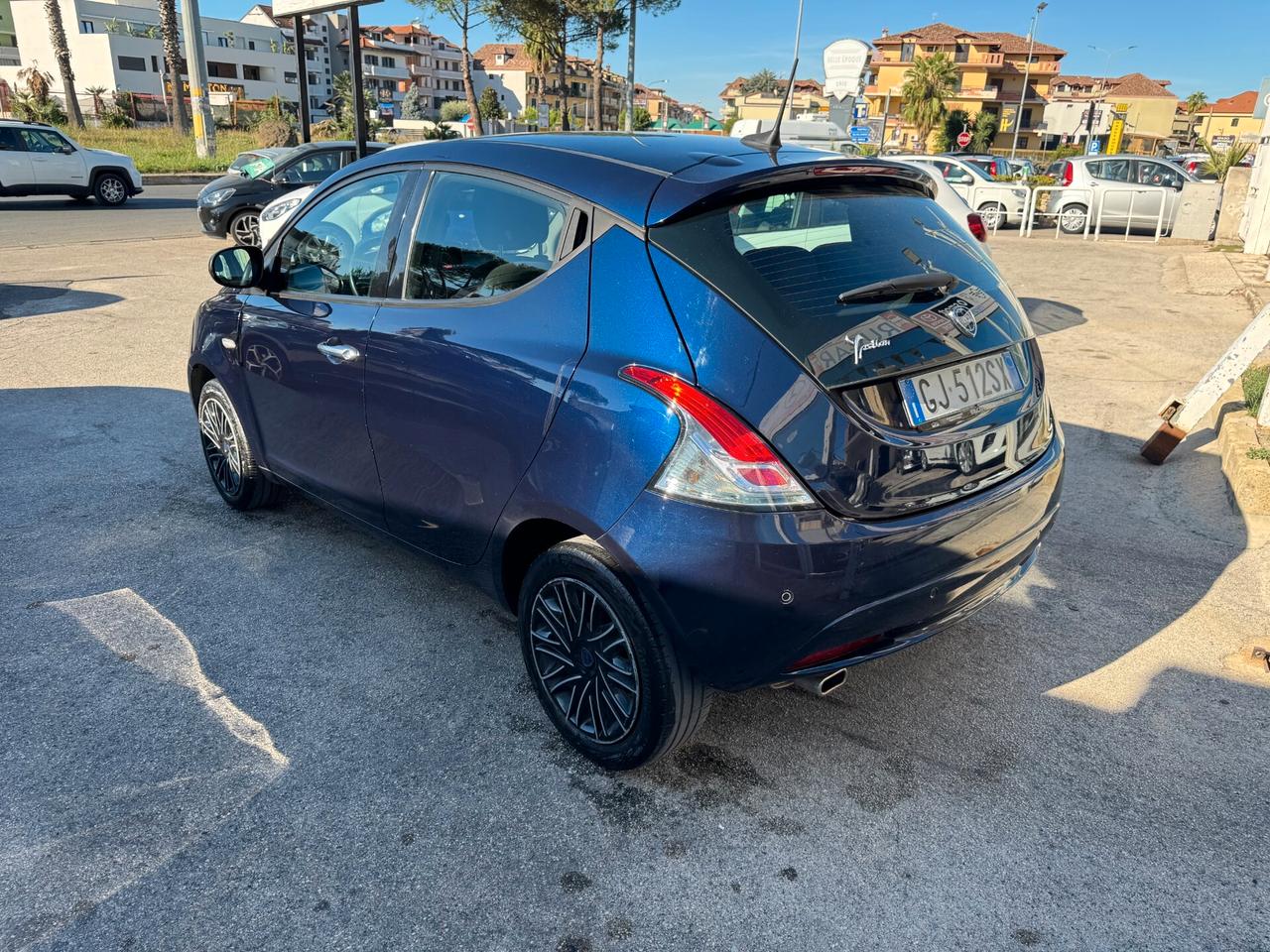 Lancia Ypsilon 1.2 GPL ECOCHIC 2020 FARI LED
