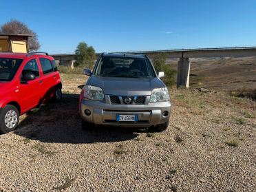 Nissan X-Trail 2.2 dCi Elegance