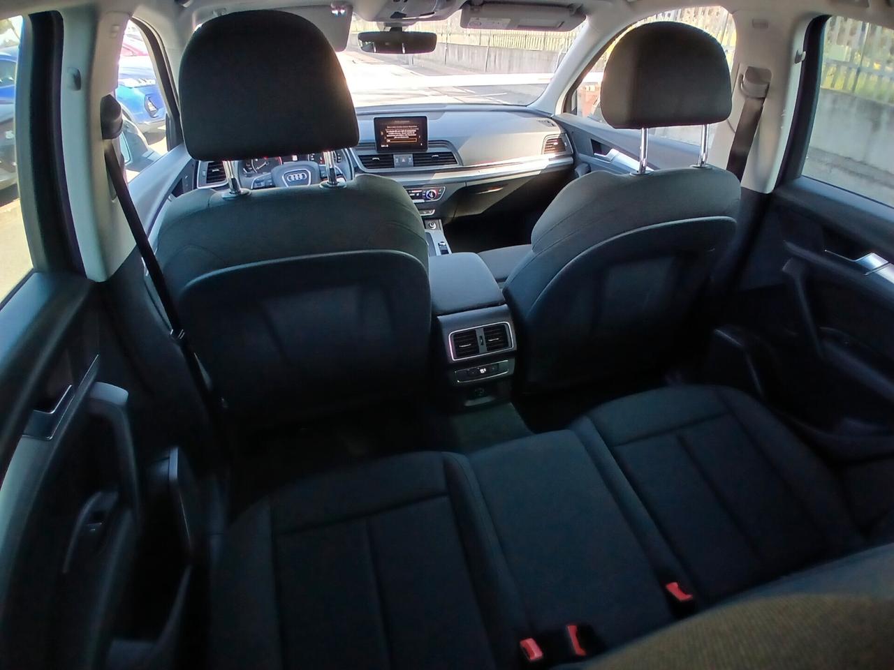 Audi Q5 2.0 TDI quattro S tronic Business