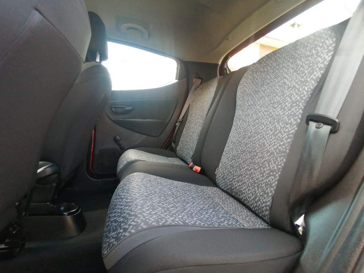 Lancia Ypsilon 1.0 FireFly 5 porte S&S Hybrid Ecochic