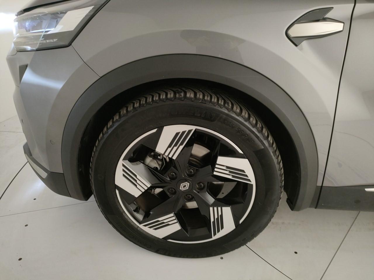 RENAULT Symbioz 1.6 E-Tech full hybrid Iconic 145cv auto