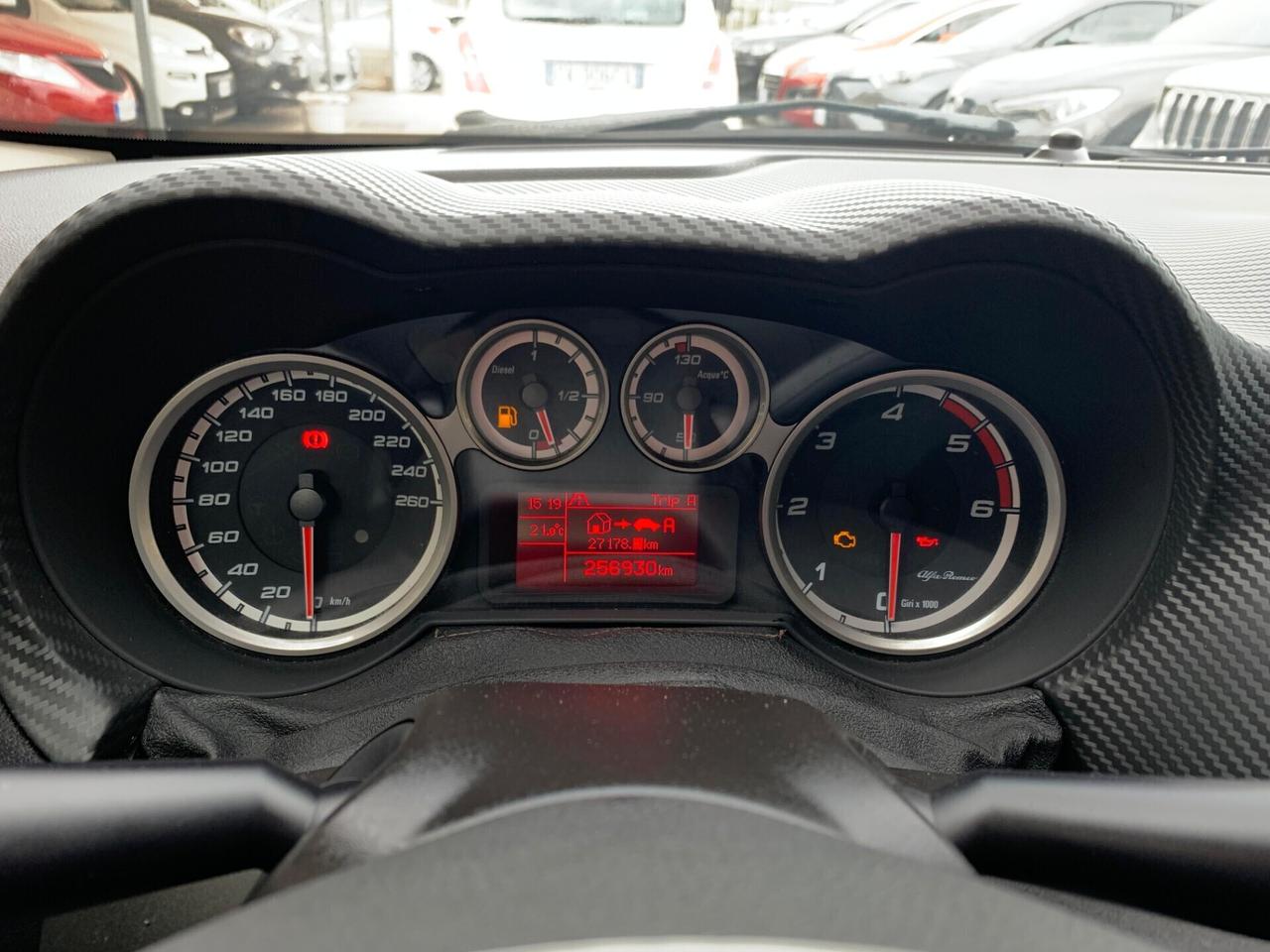 Alfa Romeo MiTo 1.6 JTDm 16V Distinctive Sport Pack
