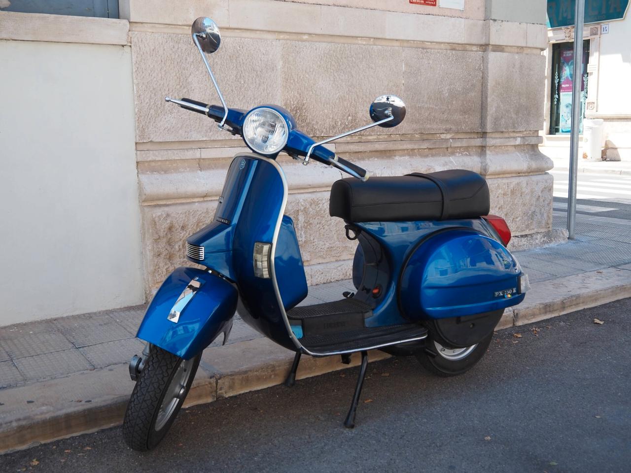 Piaggio Vespa PX 150 E