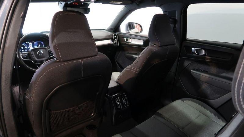 Volvo XC40 Recharge T4 Plug-in Hybrid auto Recharge Core