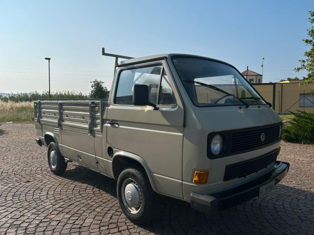 Volkswagen T3 1.6 TD Trasporter cassone fisso