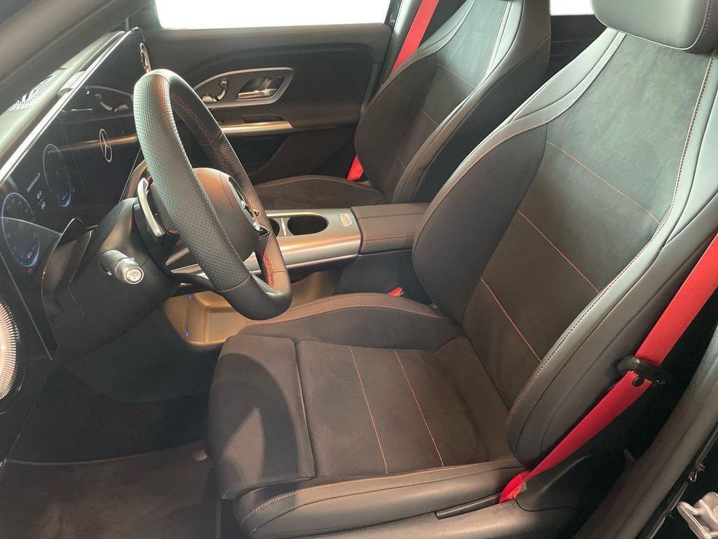Mercedes GLB 220 Premium 4Matic 8G-eDCT