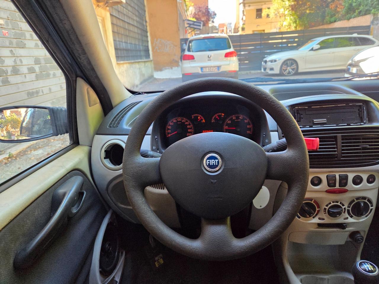 Fiat Punto 1.2 Dynamic 80cv - MARCIANTE