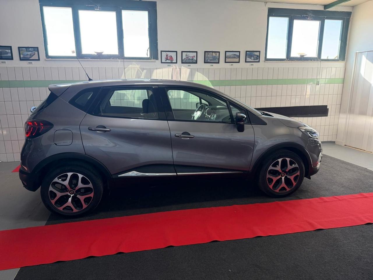 Renault Captur dCi 8V 90 CV EDC Initiale Paris