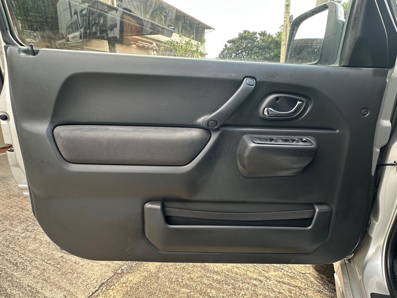 Suzuki Jimny 1.3i 16V cat 4WD JLX Mode