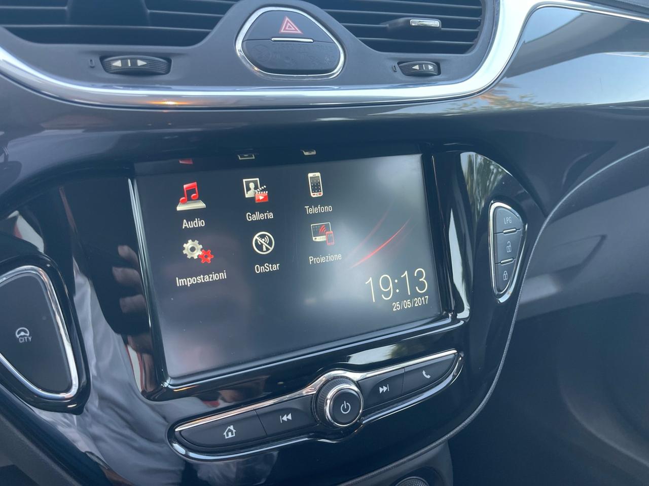 Opel Corsa Innovation 1.4 GPL 90cv